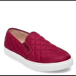Steve Madden slip on